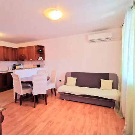 Apartment Mara