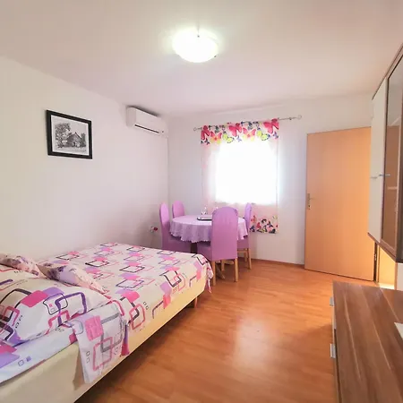 Mara Apartment Liznjan