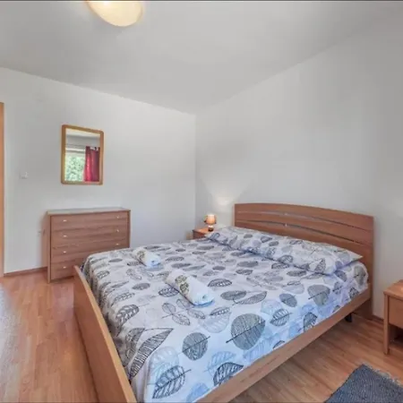Mara Apartment